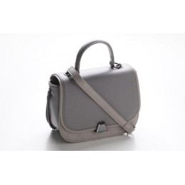 حقيبة يد مع حمالة كتف