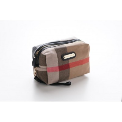 حقيبة مكياج بربري