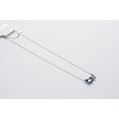 قلادة  كرستال الفراشة 